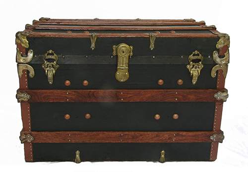 Antique Trunks: Identifying, Valuing And Buying (With Pictures) - VIP Art  Fair