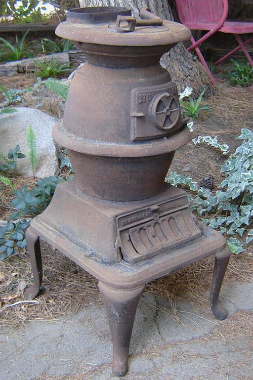 ANTIQUE VTG No. 60 BIRMINGHAM STOVE & RANGE CO ~CAST IRON POT BELLY WOOD BURNING