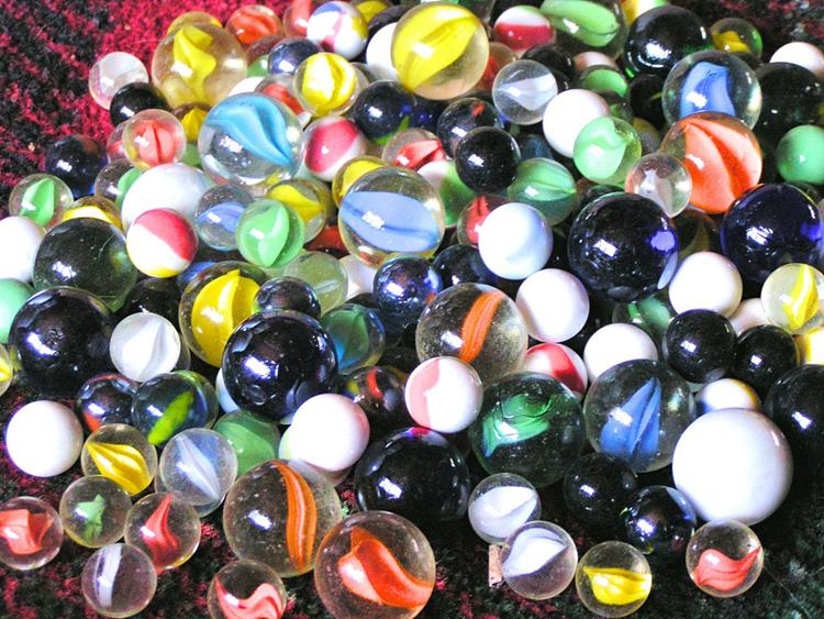 Antique Marbles Identification and Value Guide