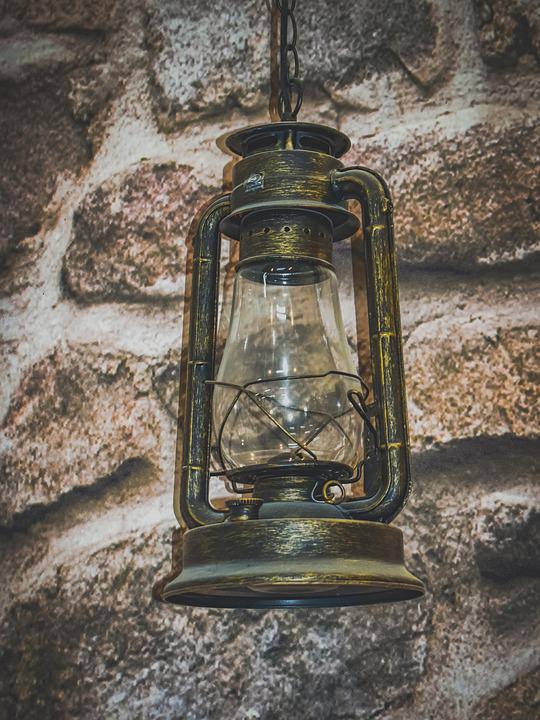 Hanging Oil Lamp