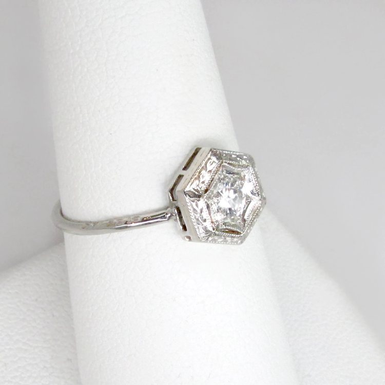 Art Deco White Gold Diamond Ring