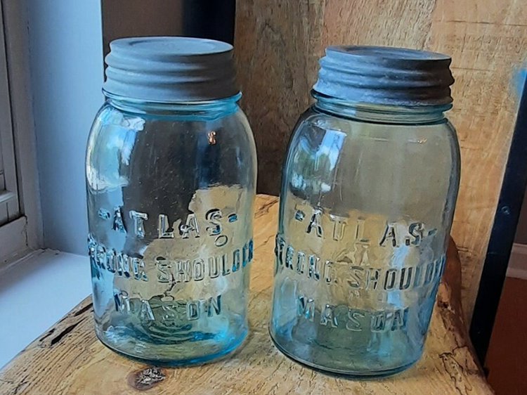 Atlas Mason Jar