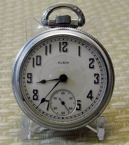 Vintage Elgin National Watch Company Pocket Watch, Open Face, 17 Jewels, Circa 1920