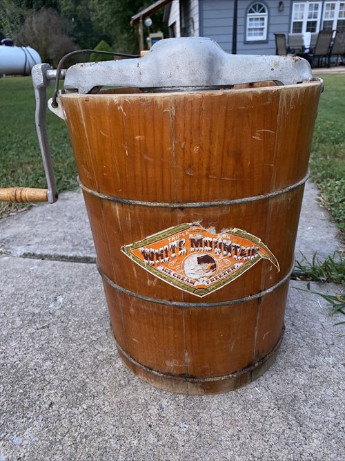 Vintage Nice White Mountain Ice Cream Freezer Maker Wood Hand Crank Original