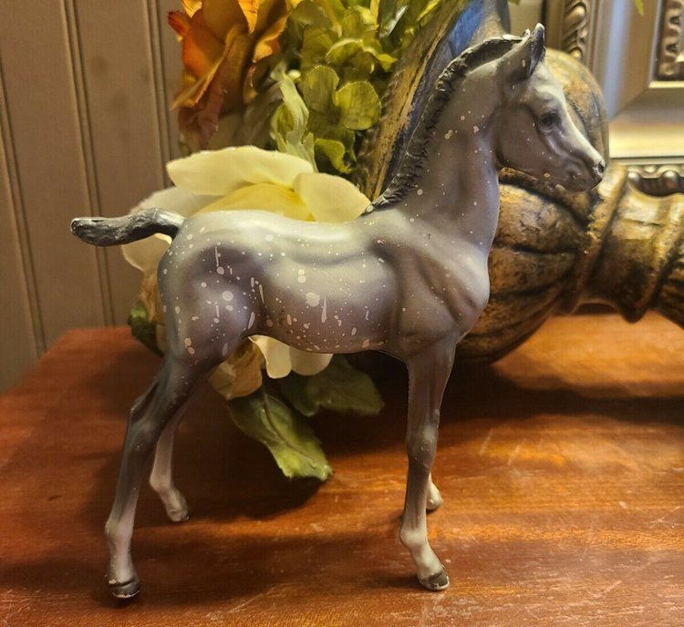 Breyer Chalky Arabian Foal Dapple Grey Horse