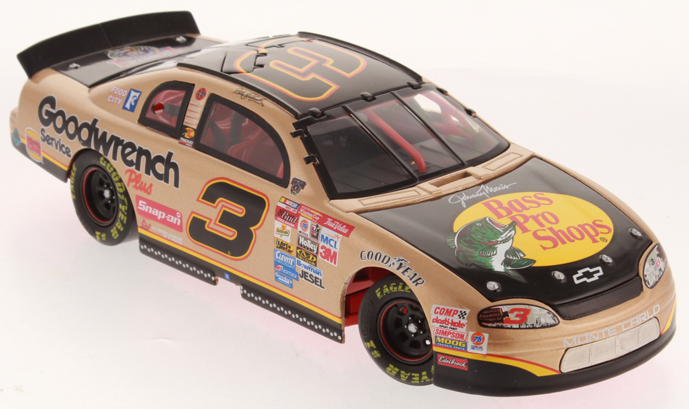 Dale Earnhardt Sr. #3 Bass Pro 1998 Chevy Monte Carlo 1:24 Action RCCA Elite Gold