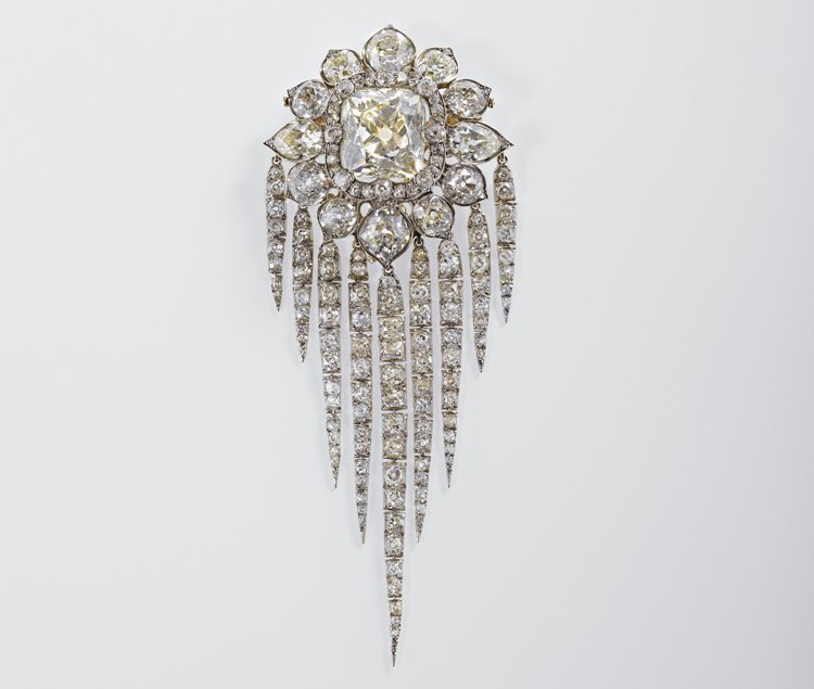 Queen Victoria’s Fringe Brooch