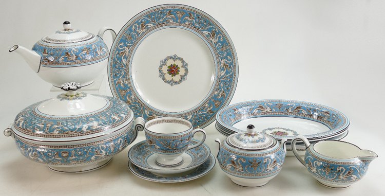 This large collection of Wedgwood Florentine patterned dinner and tea ware sold for an astronomical £1600