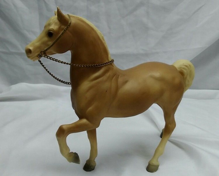 Vintage Very Rare Tannish Brownish Breyer Horse
