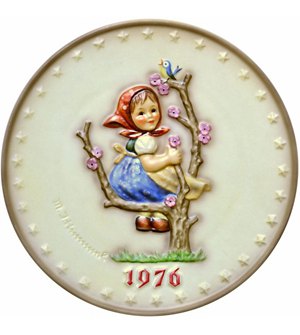 1976 - Annual PlateApple Tree Girl