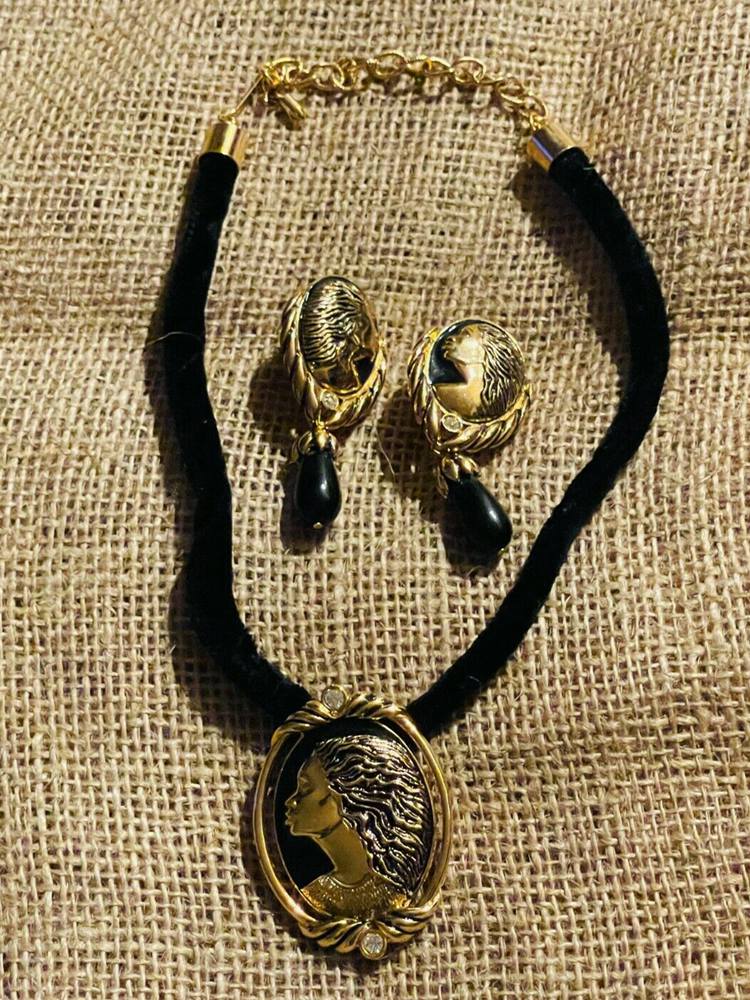 1994 Avon Black Woman Cameo Necklace & Earrings Regal Beauty by Coreen Simpson