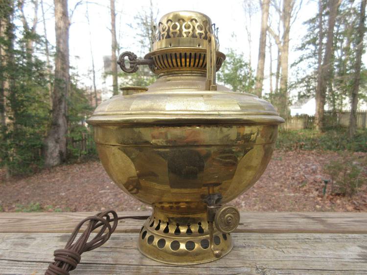 Astral Antique Oil Lamp