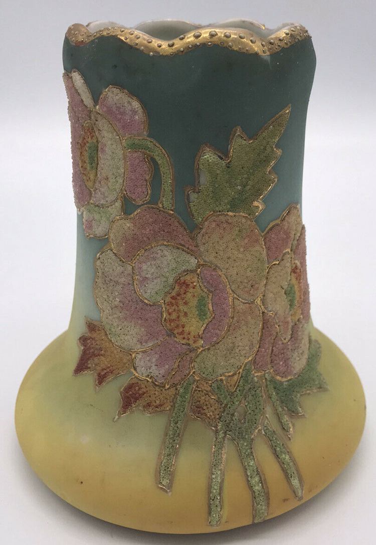 HARD TO FIND ANTIQUE CORALENE NIPPON FLORAL MORIAGE VASEHARD TO FIND ANTIQUE CORALENE NIPPON FLORAL MORIAGE VASE