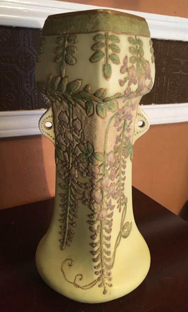 Nippon Wisteria Coralene Vase