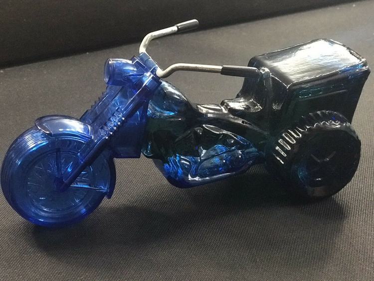 Rare Vintage Avon Wild Country AfterShave 8 Blue Motorcycle