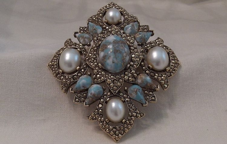 Vintage Sarah Coventry Jewelry Identity Value and Price Guide