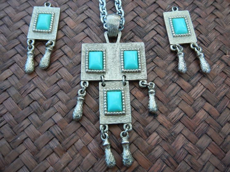 Sarah Coventry Vintage Folklore Necklace and Earring Set