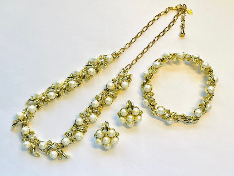 Vintage Jewelry Sarah Coventry Royal Ballet Earrings Bracelet Necklace Set
