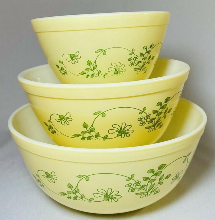 Vintage PYREX Shenandoah Pattern Nesting (Mixing) Bowls