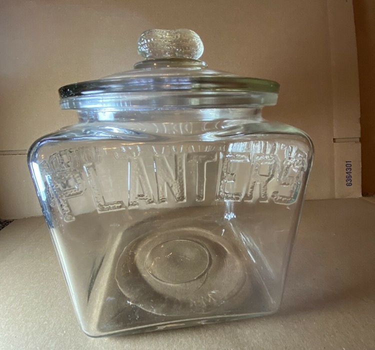 Vintage Planters Peanuts Glass Counter Jar and Lid with Peanut Handle