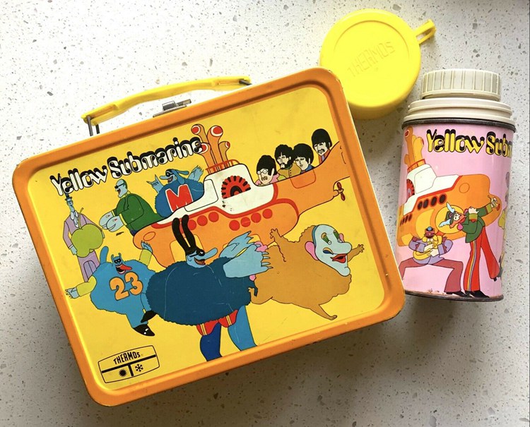 YELLOW SUBMARINE LUNCHBOX with THERMOS ~ BEATLES ~ ORIGINAL 1968