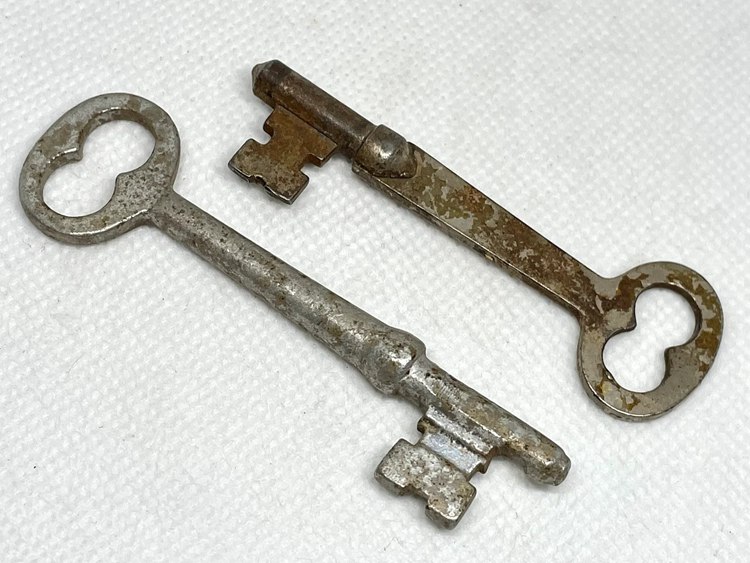 8 x Royal Skeleton Key Antique Old look Vintage Key AU SELLER