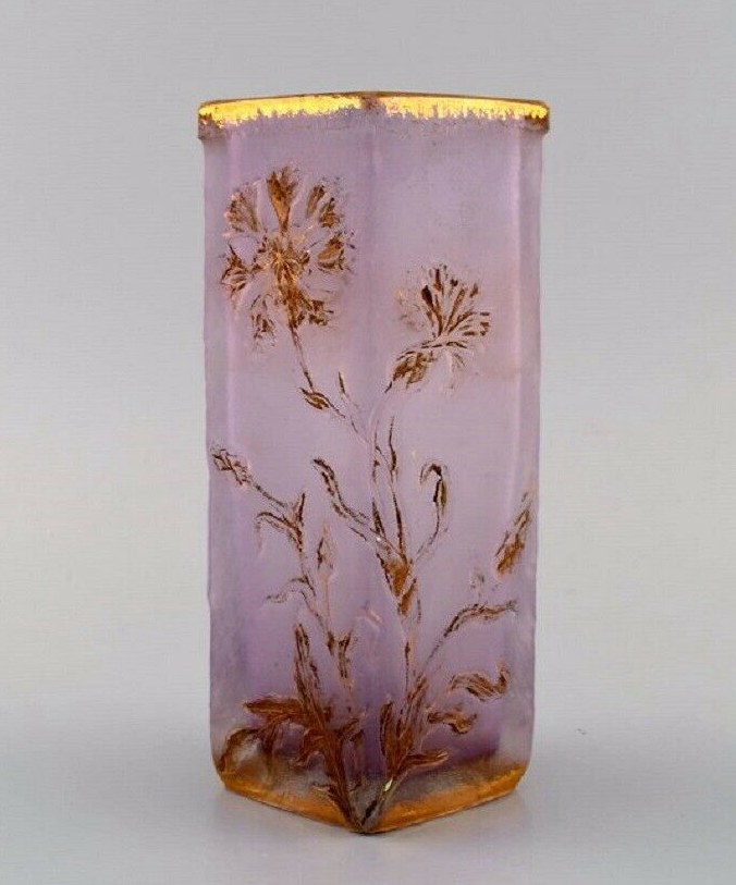 Art Nouveau Vase in Pink Mouth