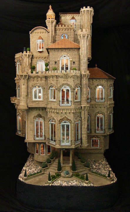 Dollhouses