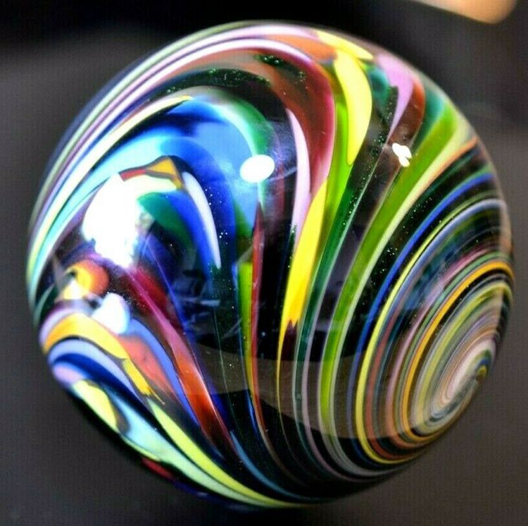 MARK MATTHEWS GLASS MARBLE -TIGHT CHEVRON RAINBOW ONIONSKIN-GR.LUTZ,NEON+