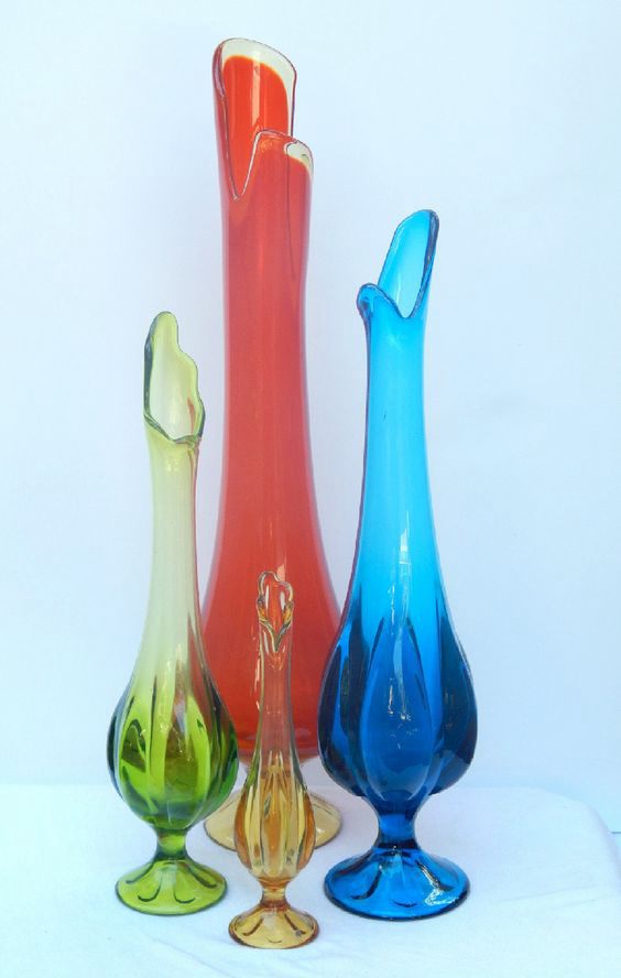 What Are Glass Vases