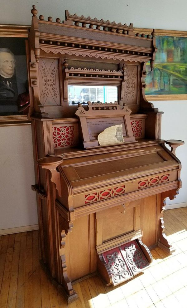 1. Antique Victorian Collins & Armstrong Pump Parlor Organ Intricate Ornate