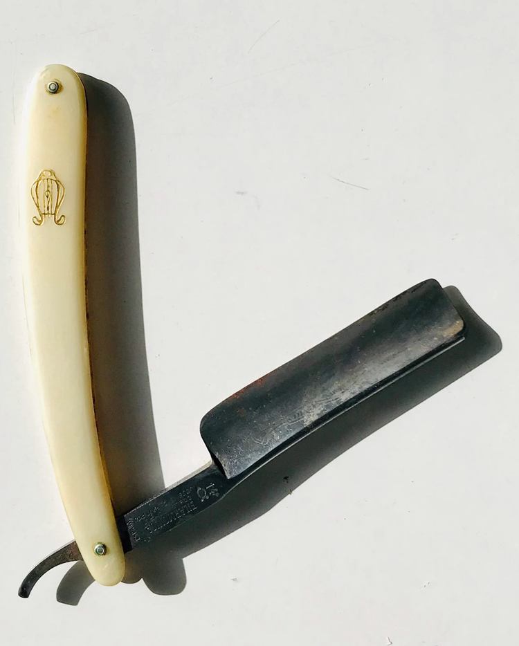 3. Filarmonica Doble Temple Straight Razor