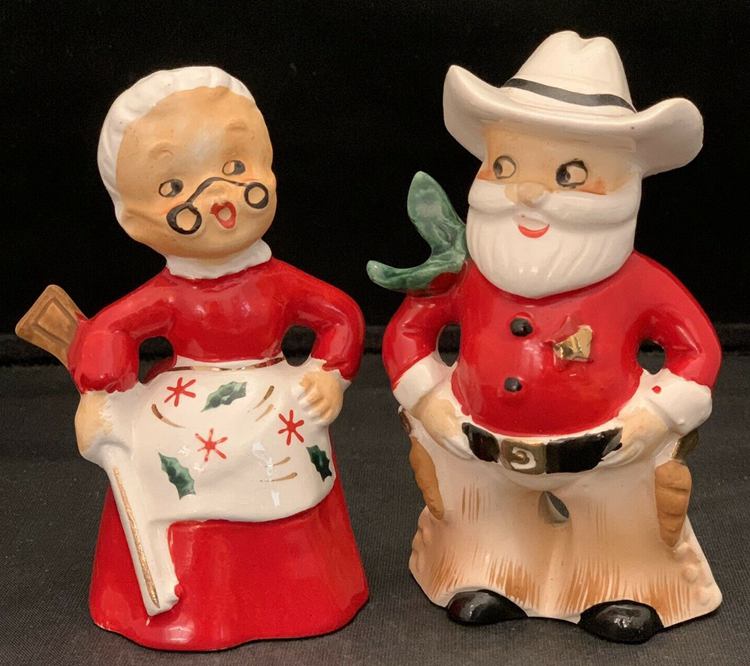 4. Western Santa and Mrs. Claus Salt and Pepper Shakers