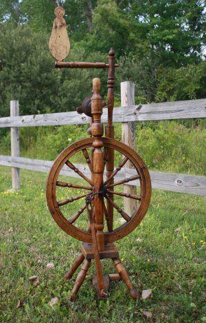 Castle Spinning Wheel