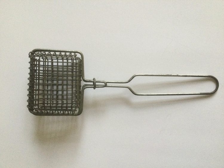 Rectangular Wire Basket Soap Saver with A Safety Ring