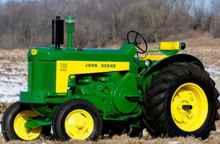 THE R 730 MODEL TRACTOR