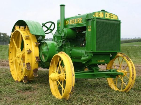Antique John Deere Tractors: Identification and Value Guide