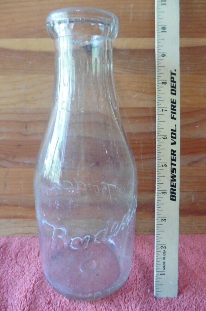 8. Vintage Borden's Dairy Glass Milk Bottle One Quart Embossed Script WWII era