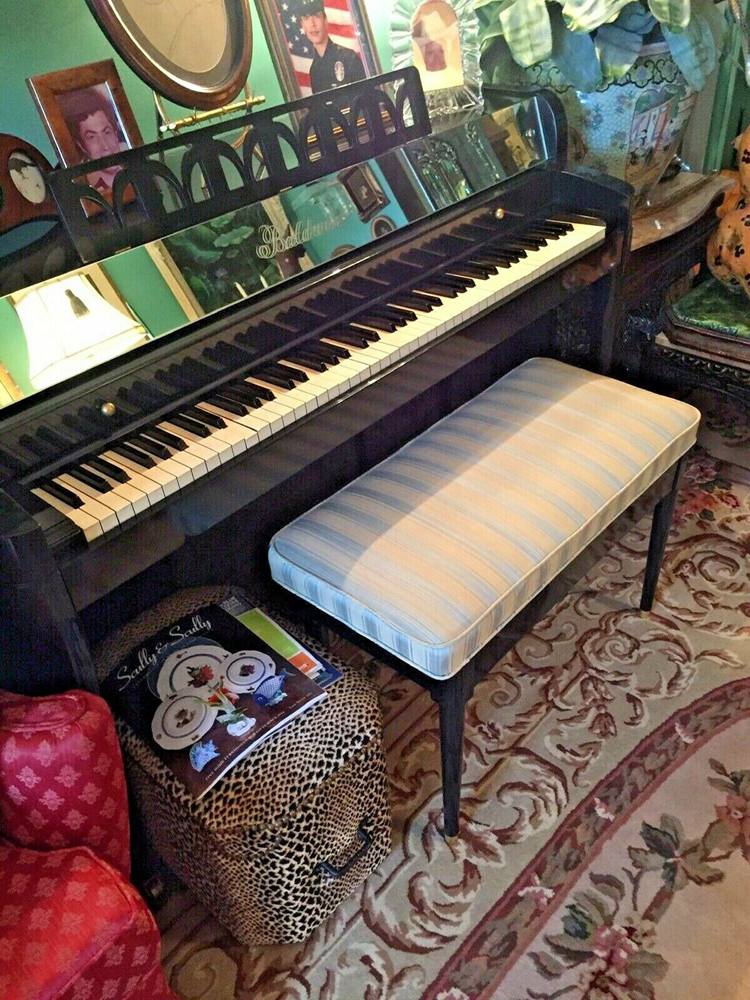 Baldwin Spinet Piano Vintage 1960's Ebony W Upholstered Bench Mirrored ab Keys