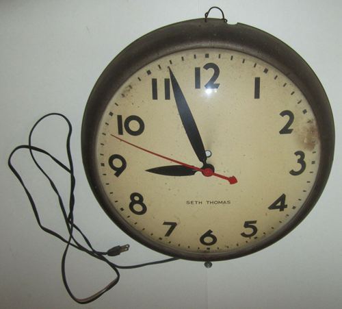 Seth Thomas Electric Wall Clock