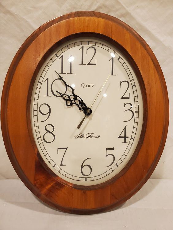 Seth Thomas Quartz Wall Clock