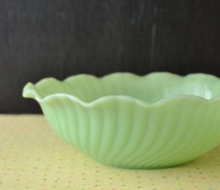 4. Name Vintage Fire King Jade-ite Green Ruffled Top Swirl Ribbed Bulb Bowl