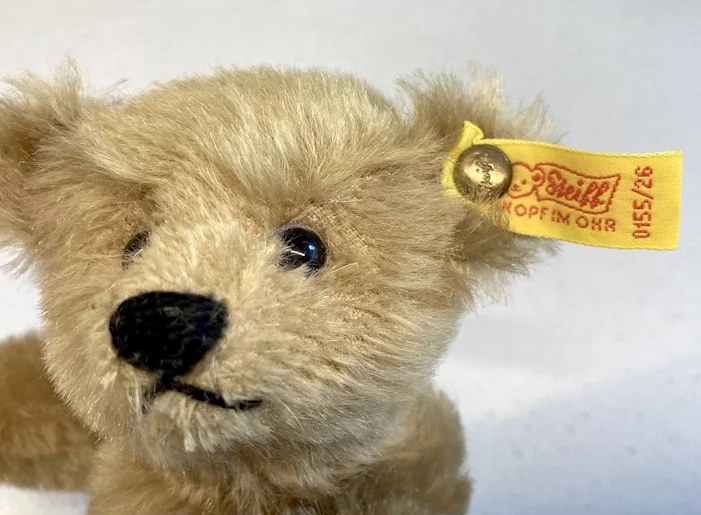 Classic Steiff Original Vintage Teddy Bear Metal Ear Button Tag
