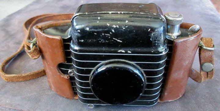 Kodak Folding Cameras (Kodak Junior 620)