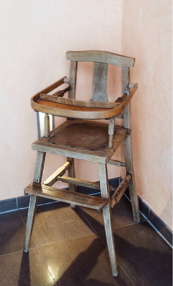 Retro wooden higher chair