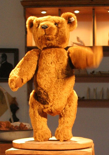 the first Steiff Bear