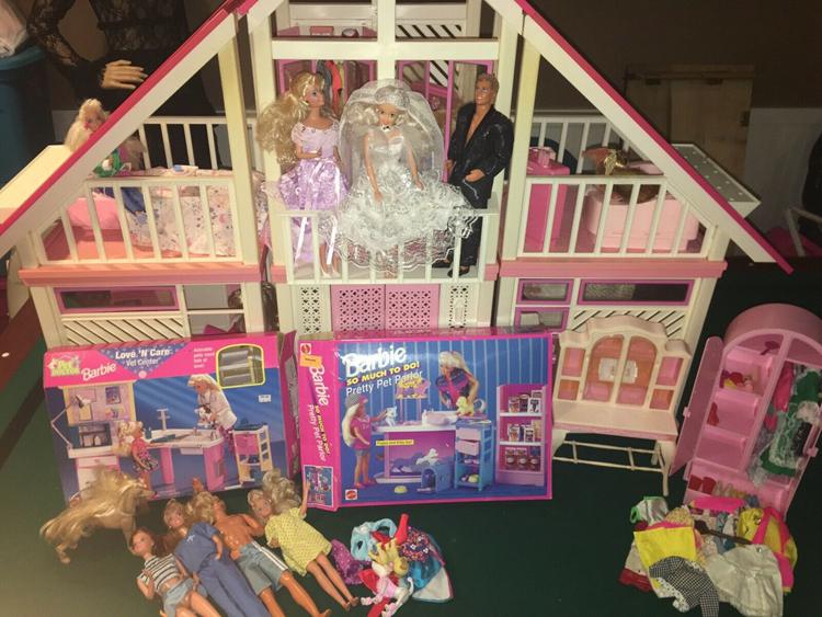 1979 Mattel Barbie Dream House 