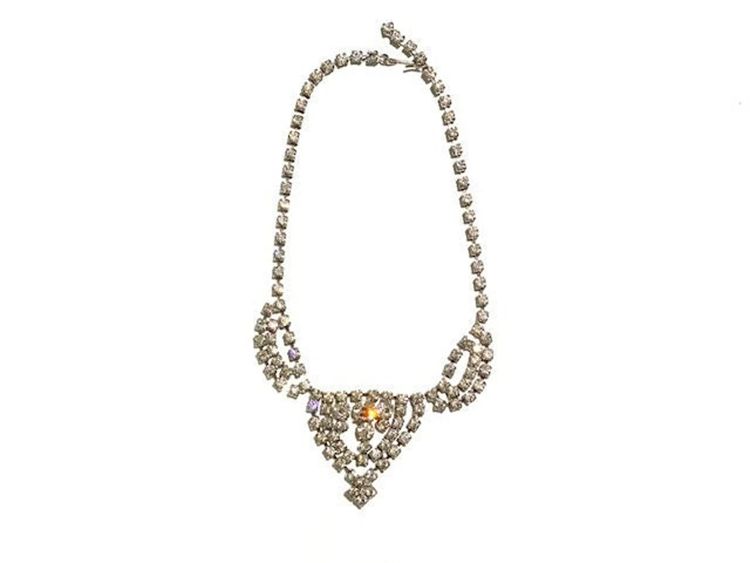 A Vintage Clear Rhinestone Necklace