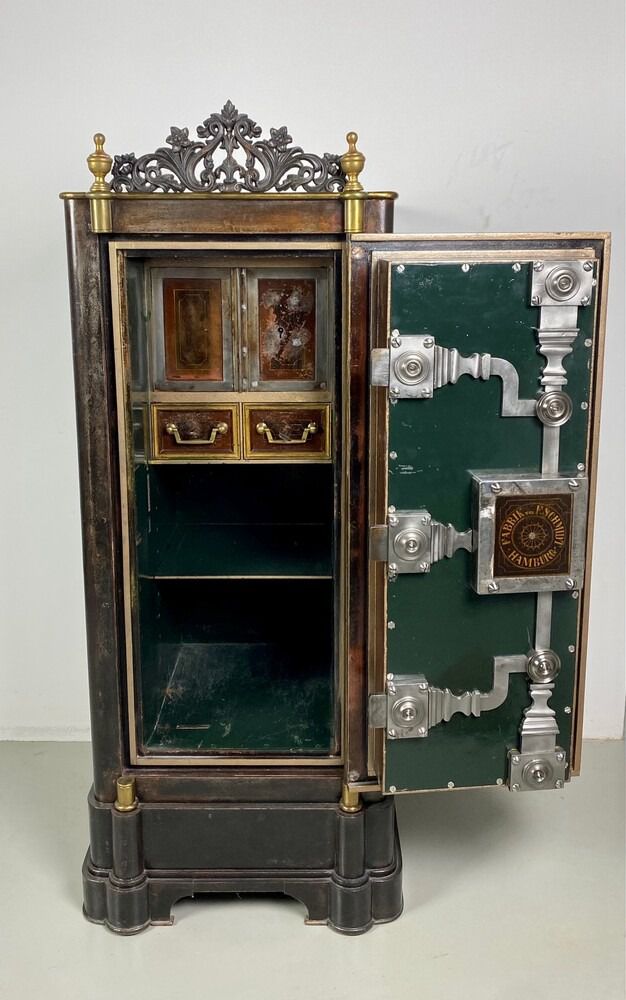 A late 19th century German safe made by F. Schmidt Hamburg