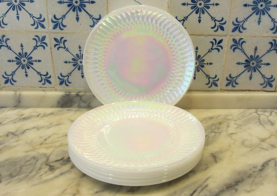 A set of two round Dinner Plates